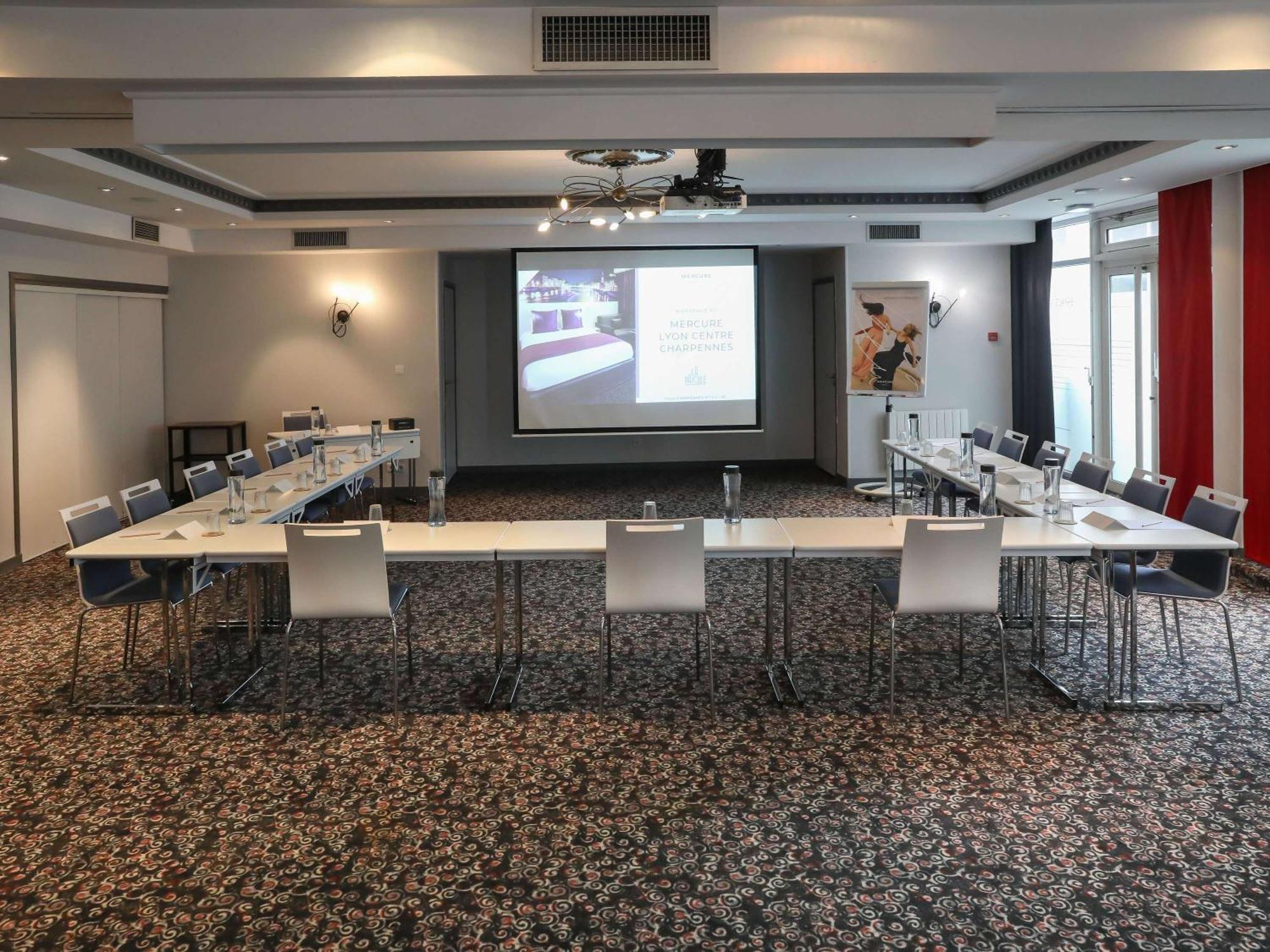 Hotel Mercure Lyon Centre Charpennes Villeurbanne Bagian luar foto