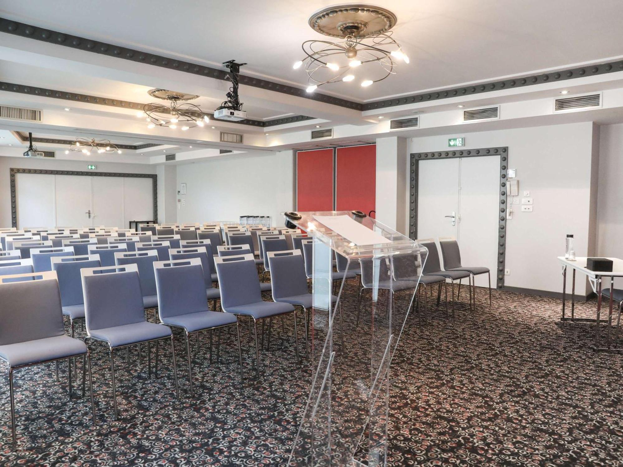 Hotel Mercure Lyon Centre Charpennes Villeurbanne Bagian luar foto