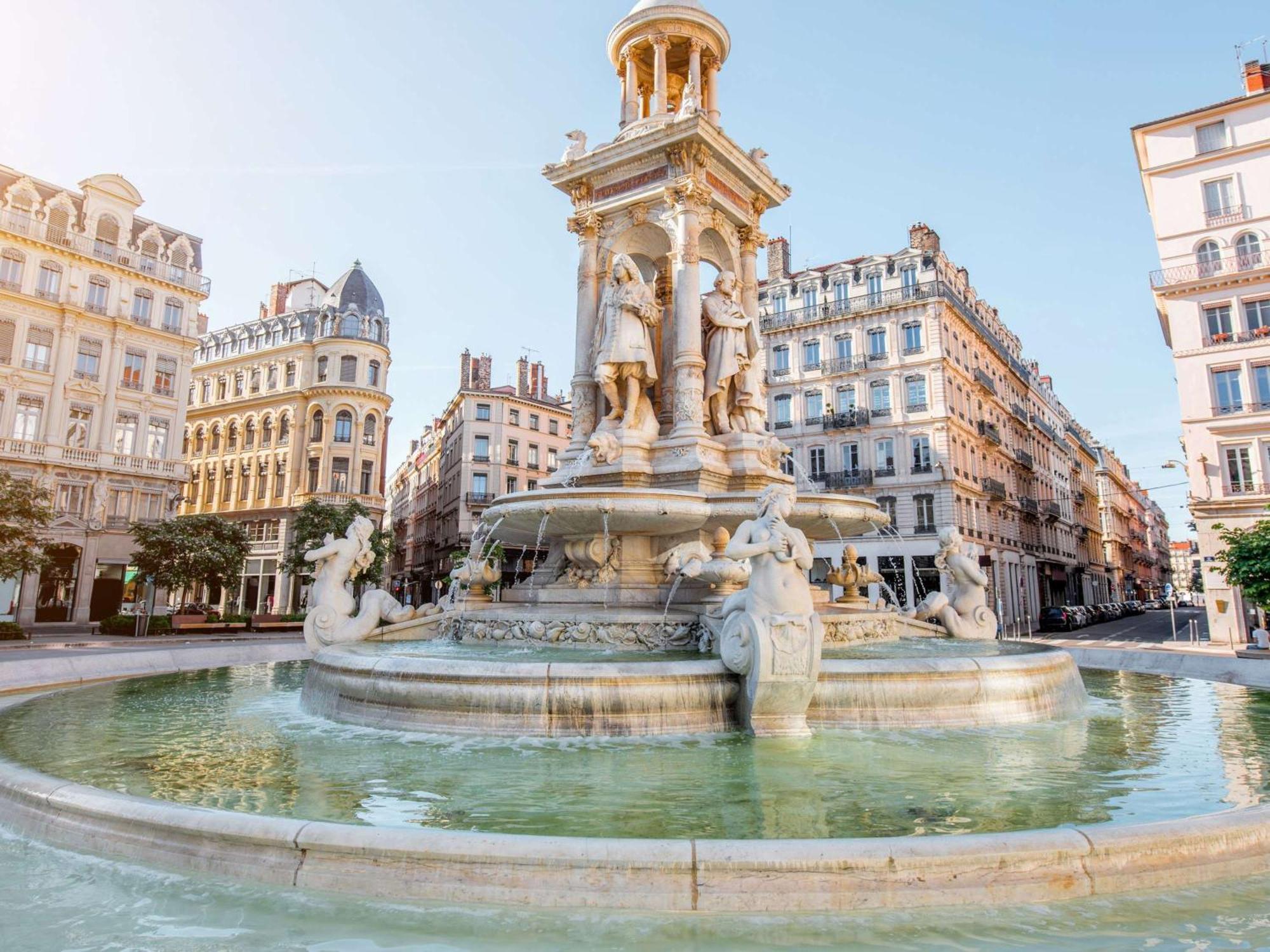 Hotel Mercure Lyon Centre Charpennes Villeurbanne Bagian luar foto