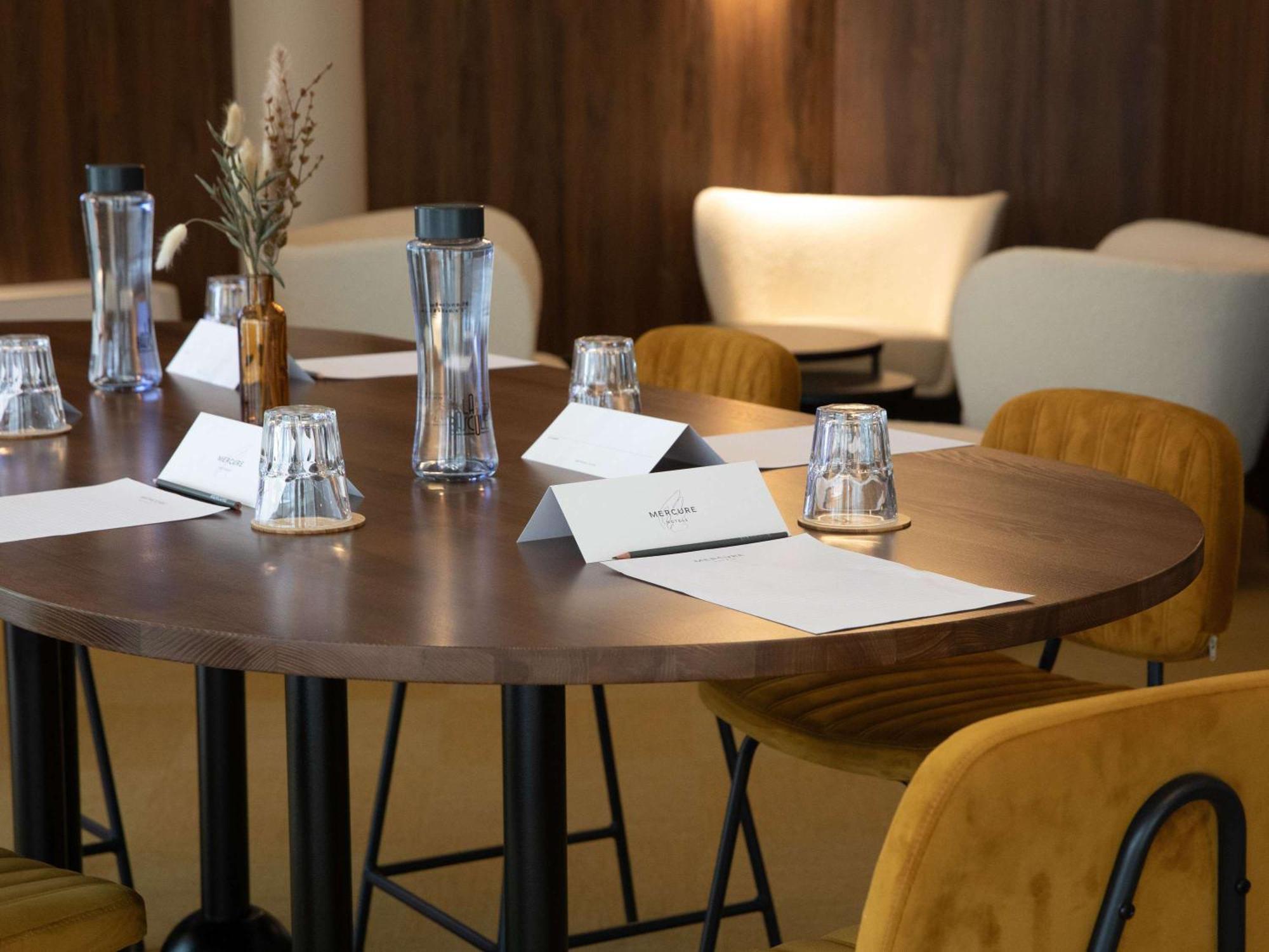 Hotel Mercure Lyon Centre Charpennes Villeurbanne Bagian luar foto