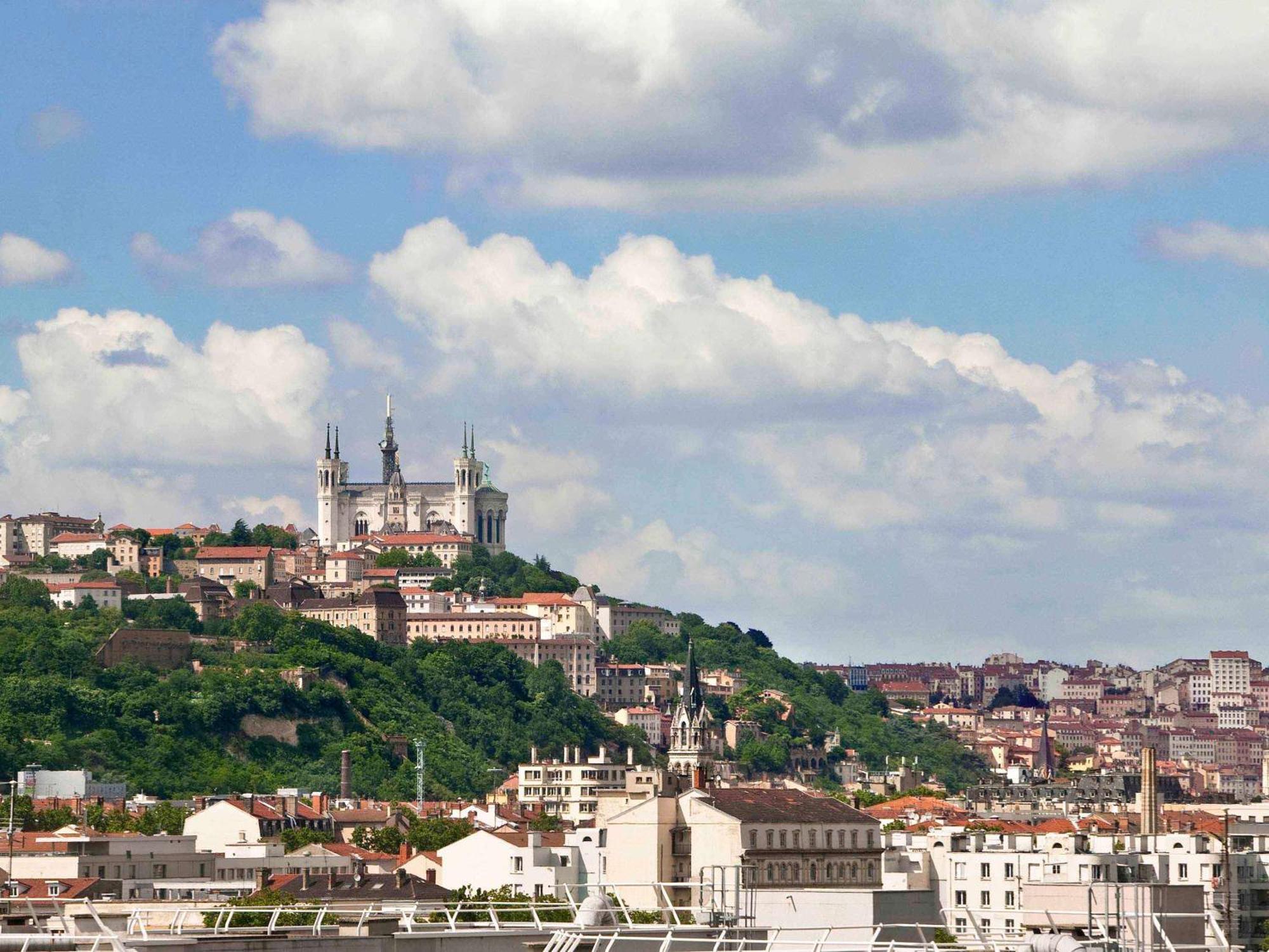 Hotel Mercure Lyon Centre Charpennes Villeurbanne Bagian luar foto