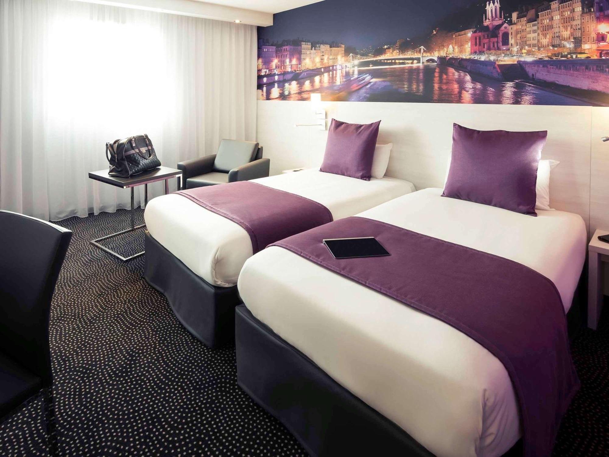 Hotel Mercure Lyon Centre Charpennes Villeurbanne Bagian luar foto