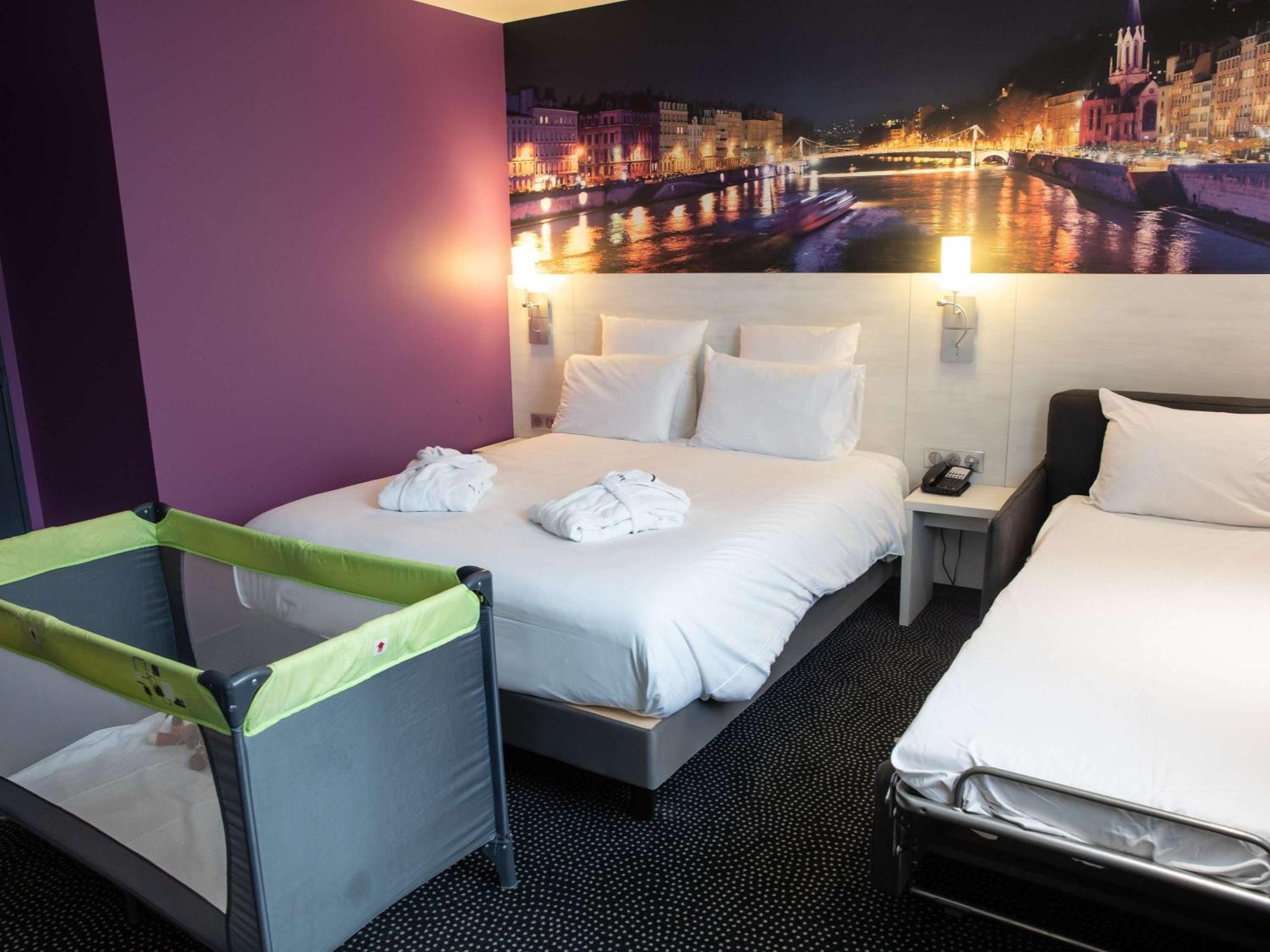 Hotel Mercure Lyon Centre Charpennes Villeurbanne Bagian luar foto