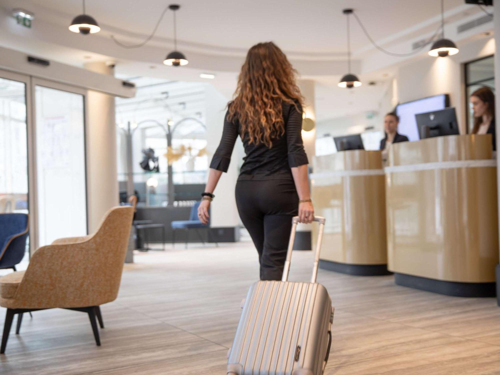 Hotel Mercure Lyon Centre Charpennes Villeurbanne Bagian luar foto